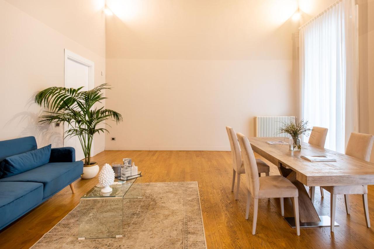 Moncada Suites & Apartments Παλέρμο Εξωτερικό φωτογραφία
